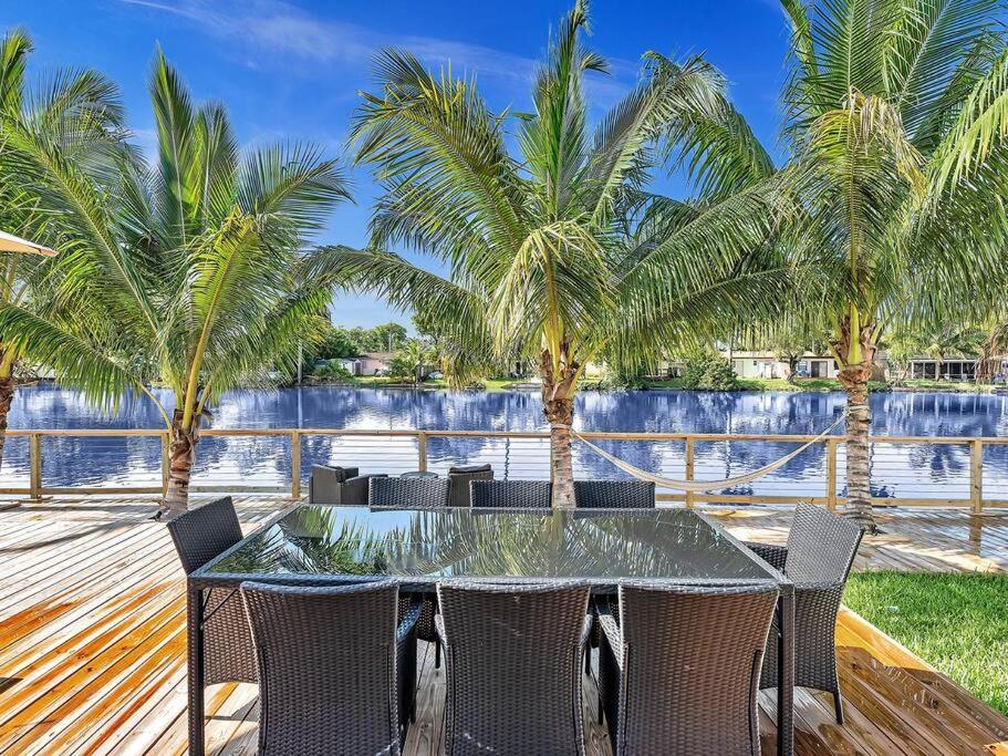 5-Star Lakefront Oasis In Hollywood-Hard Rock Casino Villa Fort Lauderdale Bagian luar foto